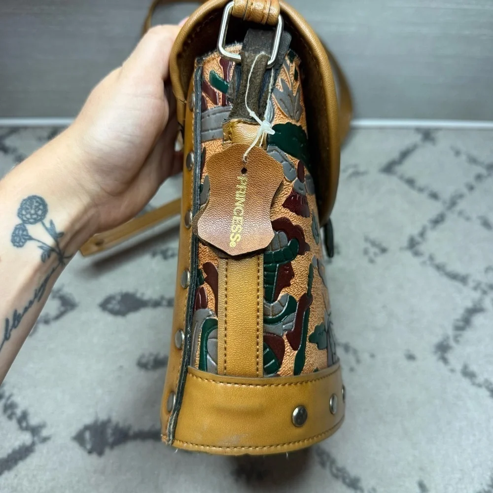 VTG PRINCESS Egyptian Hieroglyphics Tooled Leather Bucket Bag
